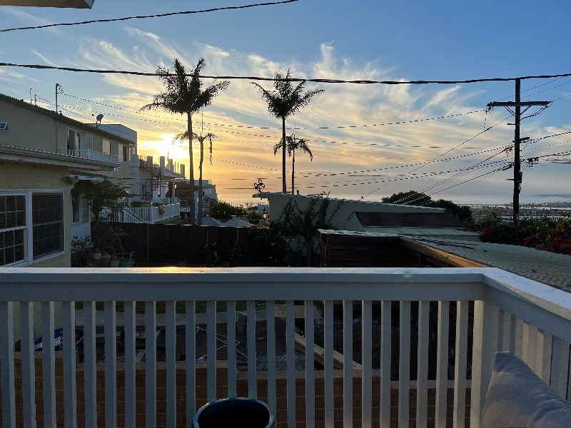 ADORABLE STUDIO WITH AN OCEAN VIEW - Photo 1