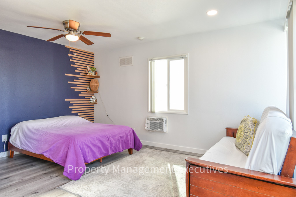 ADORABLE STUDIO WITH AN OCEAN VIEW - Photo 3