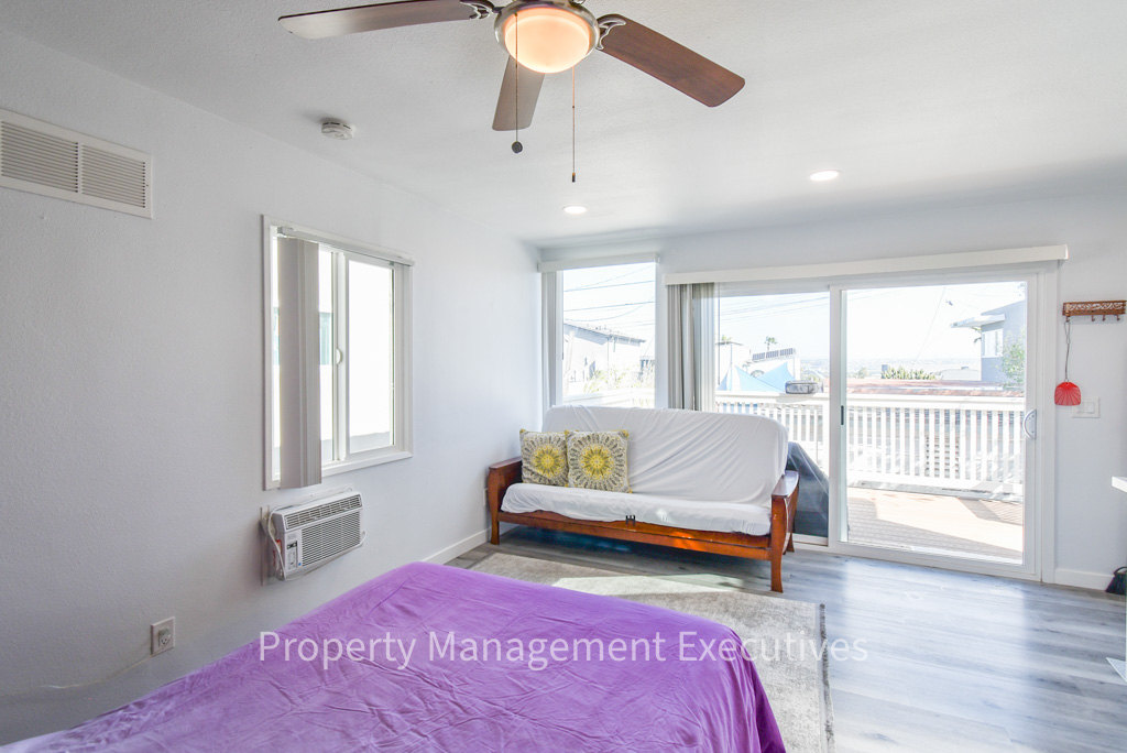 ADORABLE STUDIO WITH AN OCEAN VIEW - Photo 5