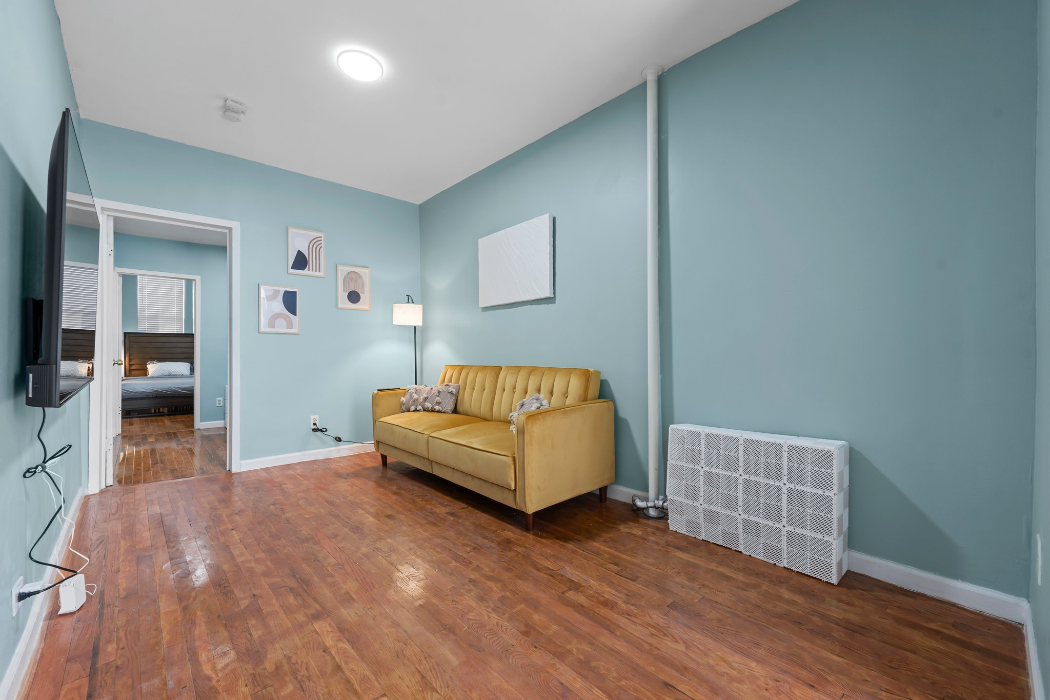 HOME away from Home with fast Wi-Fi, yard & office - Photo 8
