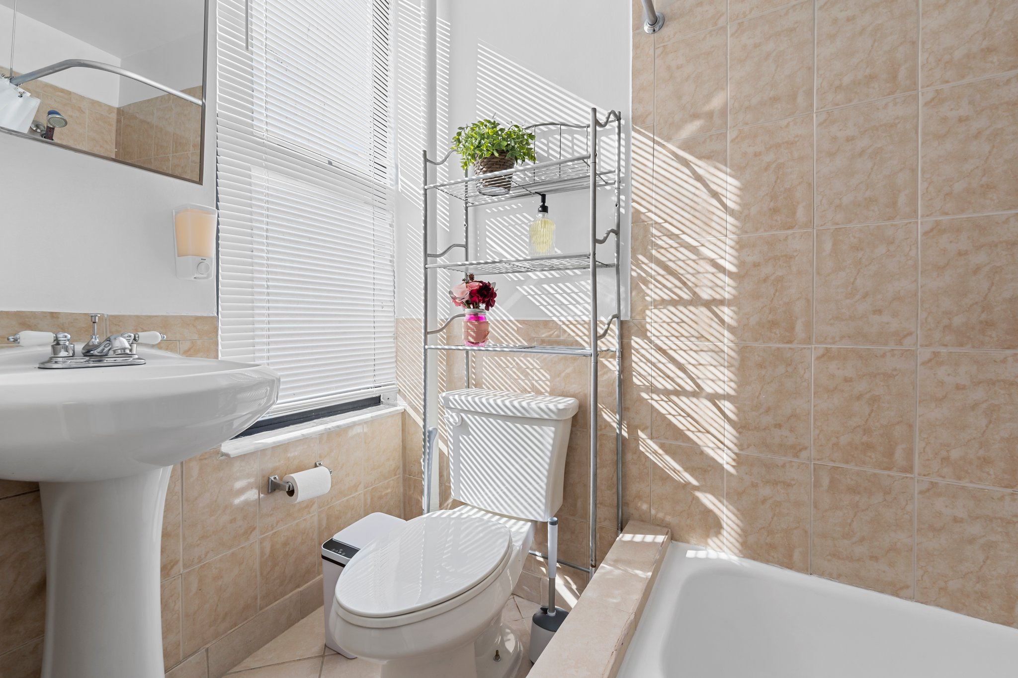 HOME away from Home with fast Wi-Fi, yard & office - Photo 9
