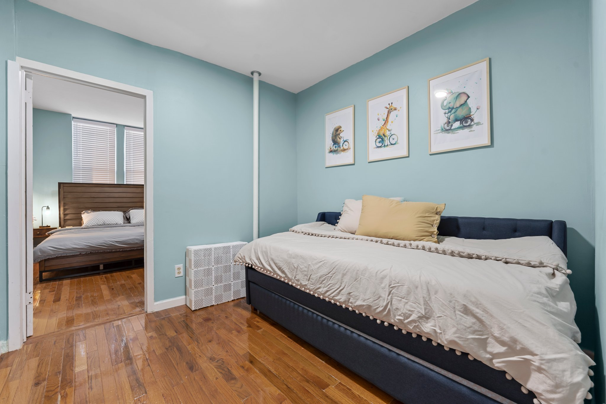 HOME away from Home with fast Wi-Fi, yard & office - Photo 10