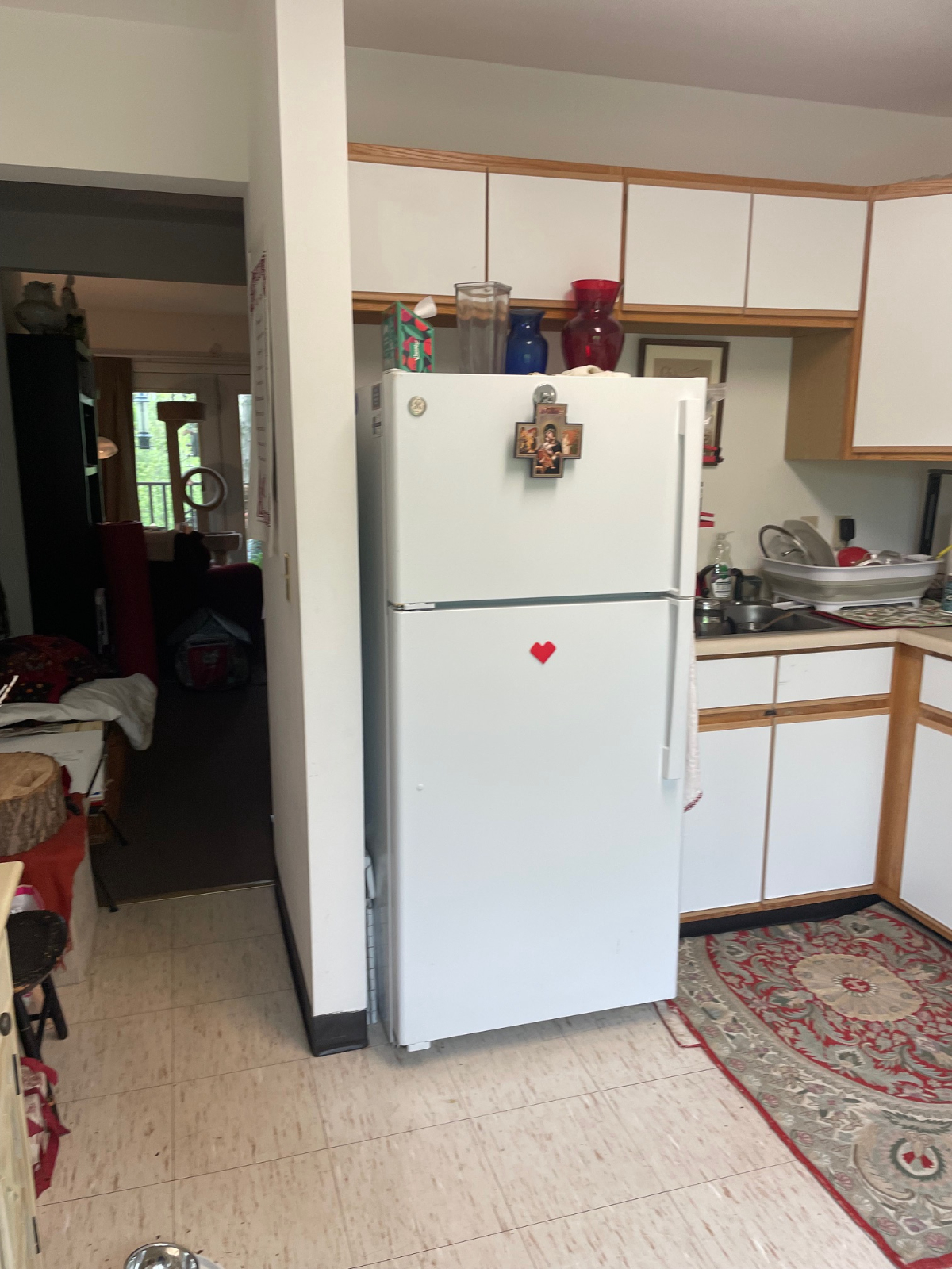 Private bedroom. sunny, with refrigerator and microwave. - Photo 7