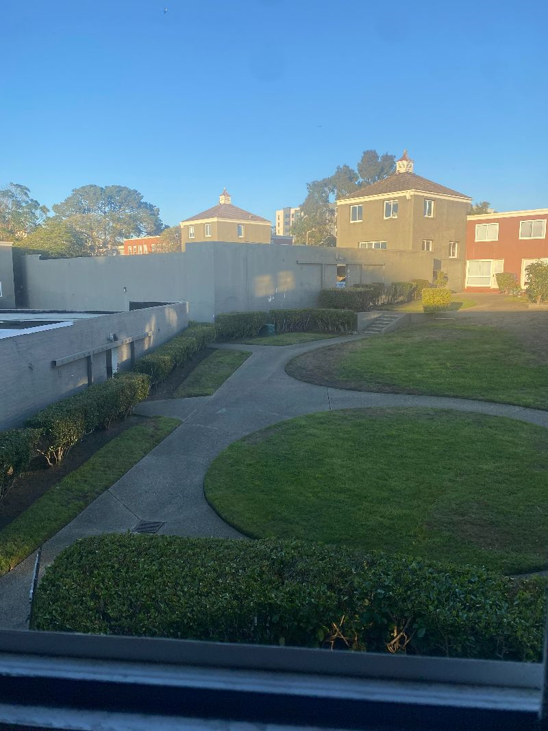 Budget Friendly Quiet 1 Bed Neighborhood Townhouse in Excellent Location - Photo 3