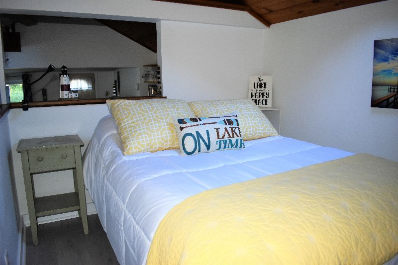 The Cottage by Canandaigua Lake - Photo 4