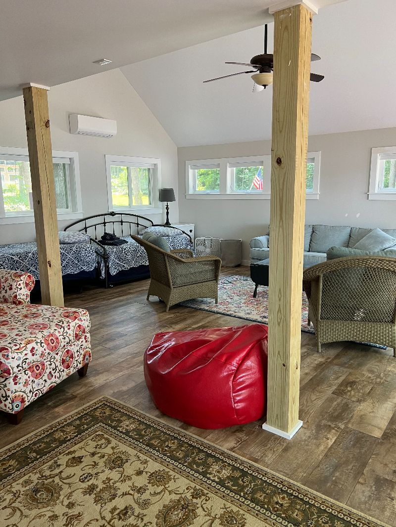 Waterfront 3 bd house on Lake Champlain near Middlebury VT- winter season rental - Photo 2