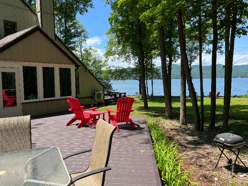 Waterfront 3 bd house on Lake Champlain near Middlebury VT- winter season rental - Photo 1