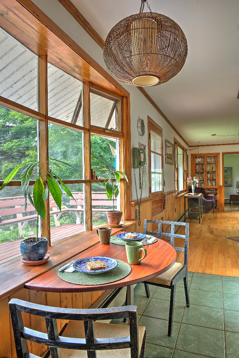 Comfortable Vermont Home - Photo 3