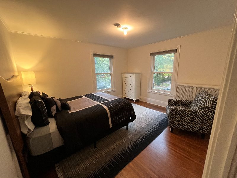 Rooms for rent in a large colonial-style home in Park Ave area - Photo 7