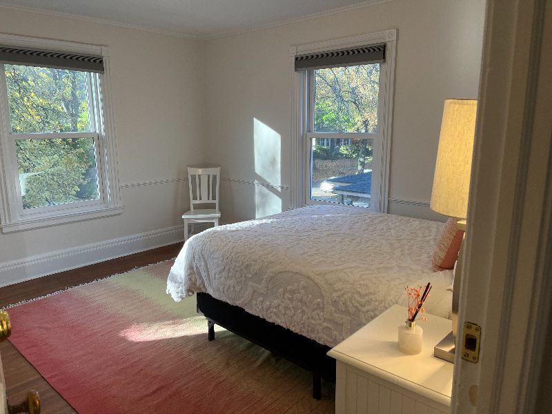 Rooms for rent in a large colonial-style home in Park Ave area - Photo 9