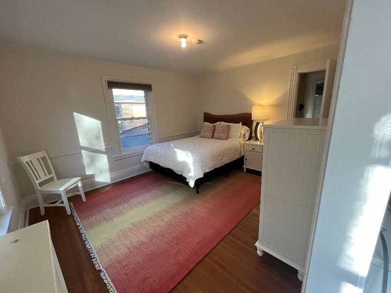 Rooms for rent in a large colonial-style home in Park Ave area - Photo 10