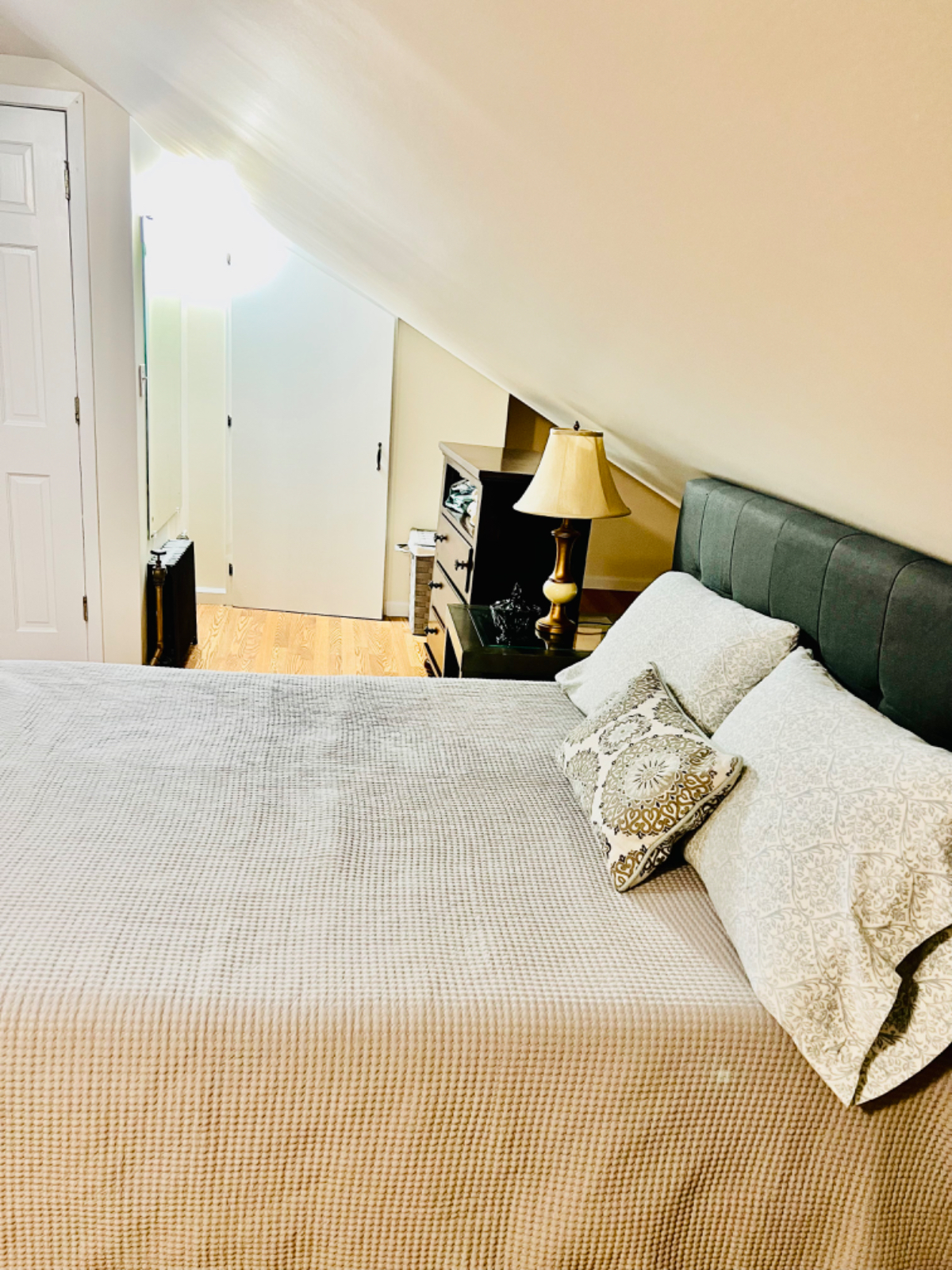 Private Garden Furnished  Room with private bathro - Photo 11