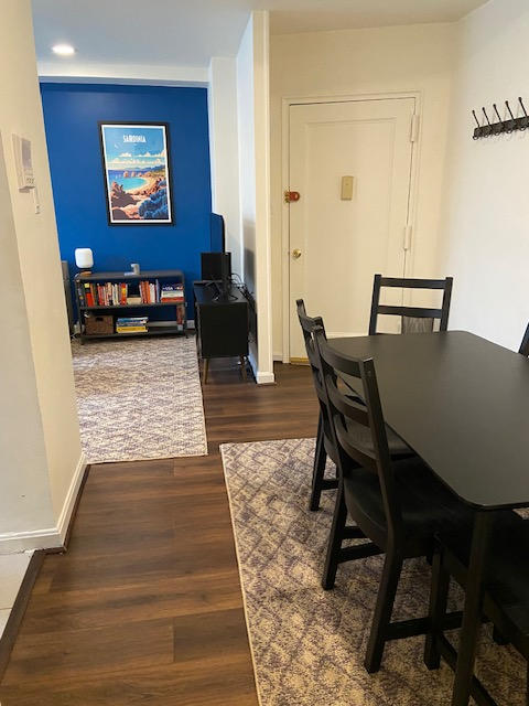 Georgetown North - Quiet and Safe - Large 1 Bedroom  (Parking) - Photo 3