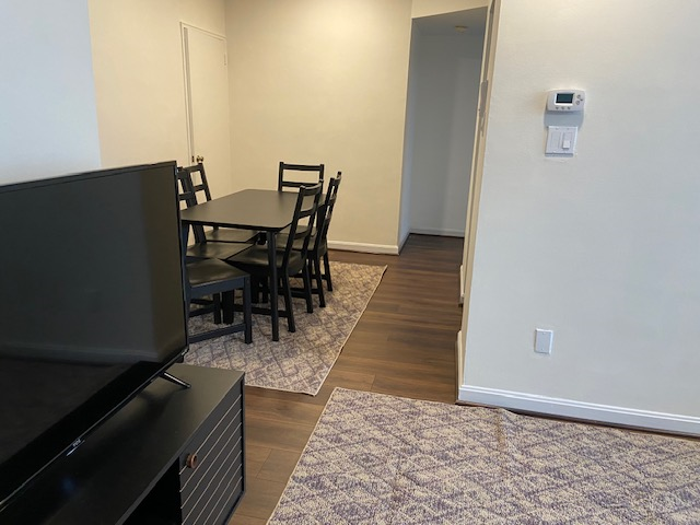 Georgetown North - Quiet and Safe - Large 1 Bedroom  (Parking) - Photo 11