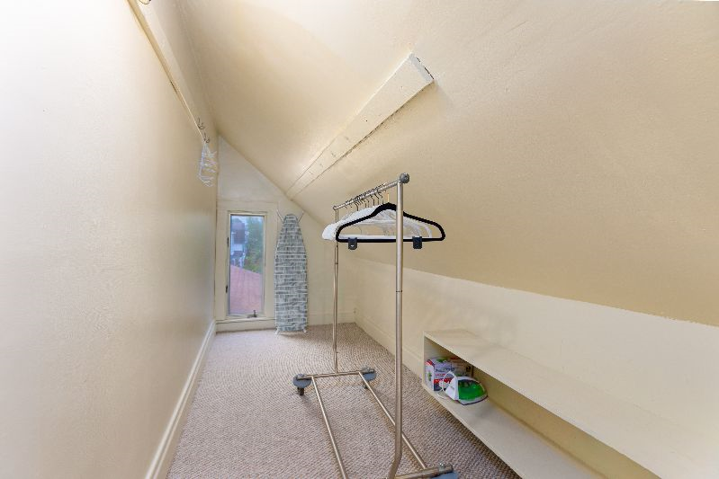 Luxurious Spacious Apt minutes to hospitals - Photo 11