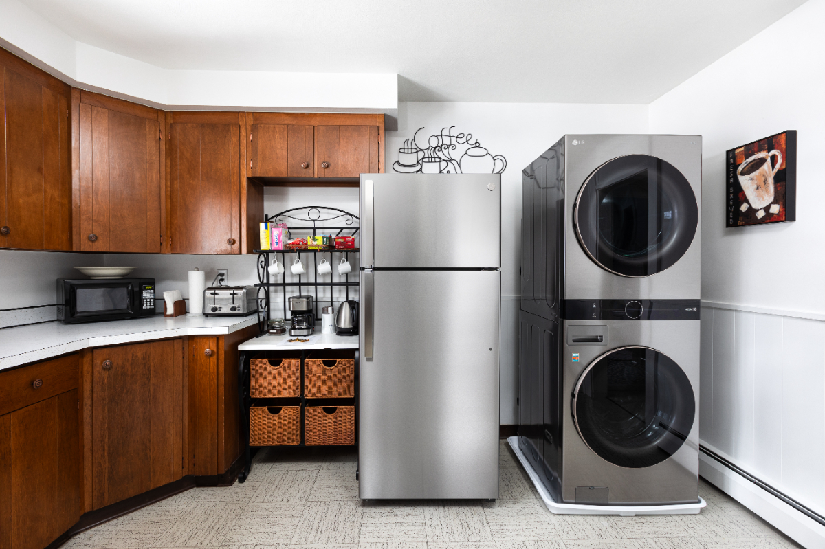 Luxurious Spacious Apt minutes to hospitals - Photo 5