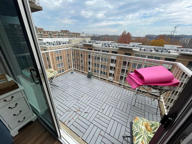 Sunny Urban Oasis Renovated Studio with Capitol Views - Photo 7