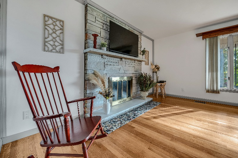 Centrally located 3 br rancher with large yard  Very serene and tranquil in the middle of Teays Vall - Photo 11