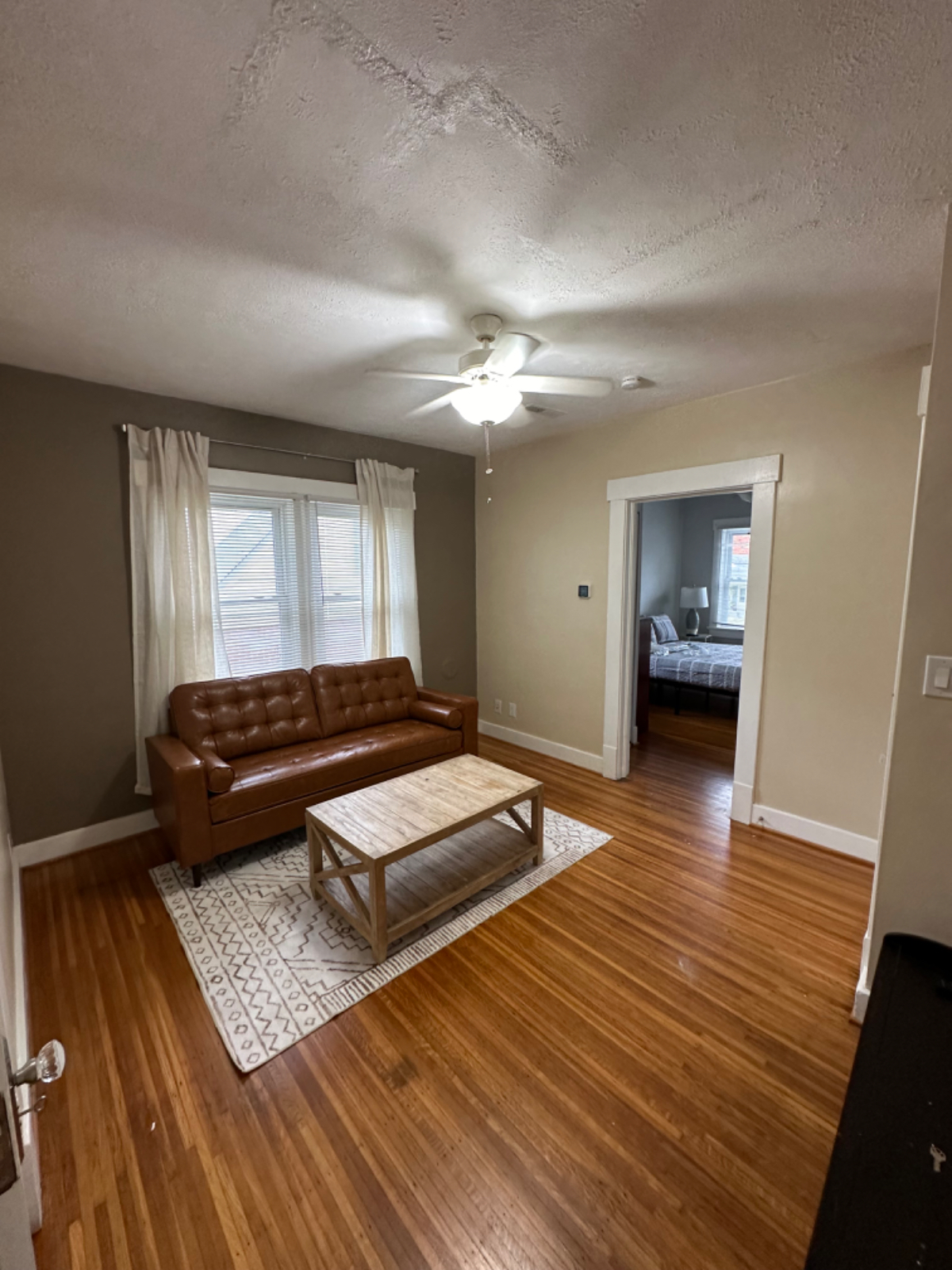 Centrally Located Beechmont Beauty