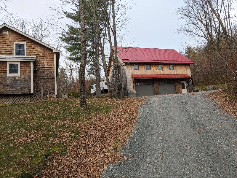 2 bedroom apartment above our garage in rural Vermont within driving distance to 4 hospitals and Jay - Photo 4