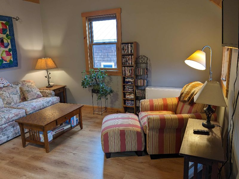 2 bedroom apartment above our garage in rural Vermont within driving distance to 4 hospitals and Jay - Photo 6