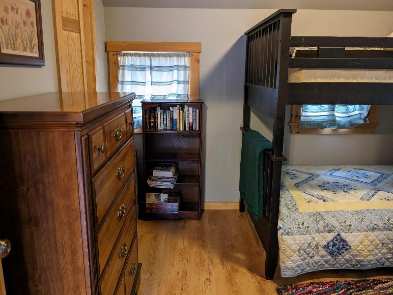 2 bedroom apartment above our garage in rural Vermont within driving distance to 4 hospitals and Jay - Photo 12