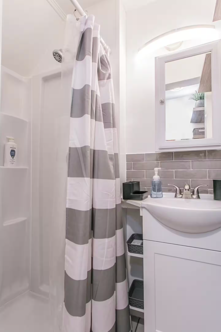 Home away from home - Photo 5