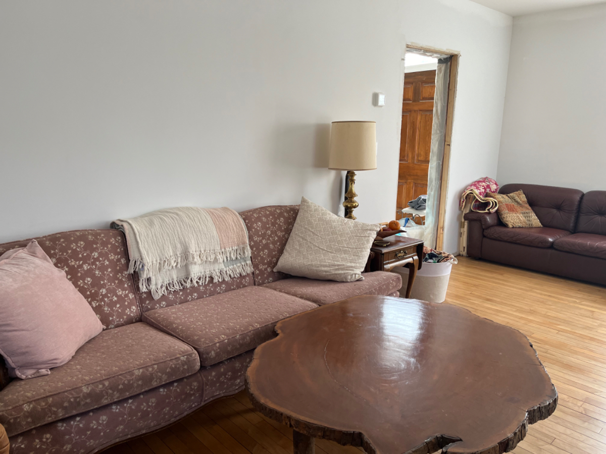 Two Room Suite in Gorgeous 1850s Farmhouse - Photo 8