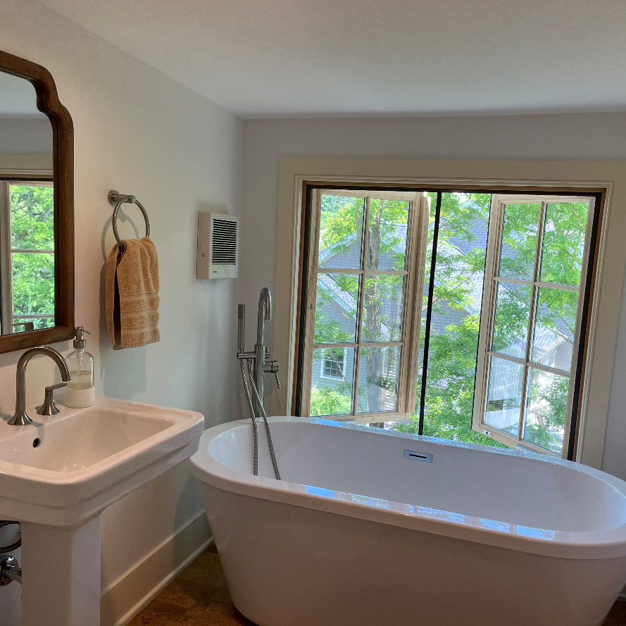 Two Room Suite in Gorgeous 1850s Farmhouse - Photo 1