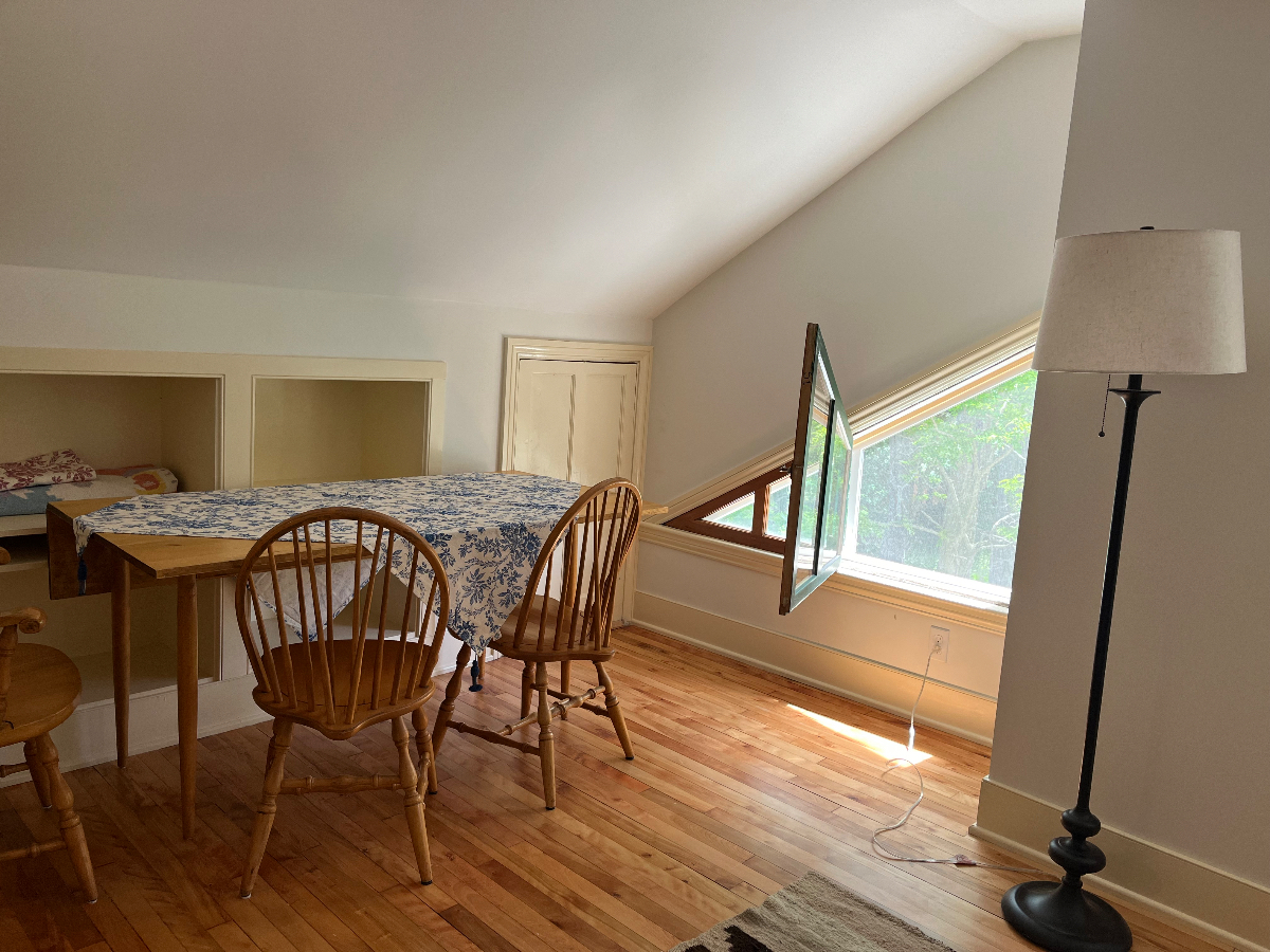 Two Room Suite in Gorgeous 1850s Farmhouse - Photo 11