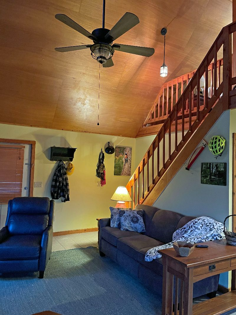 Your Appalachian Haven Hot Tub King Bed Fast Wifi - Photo 5