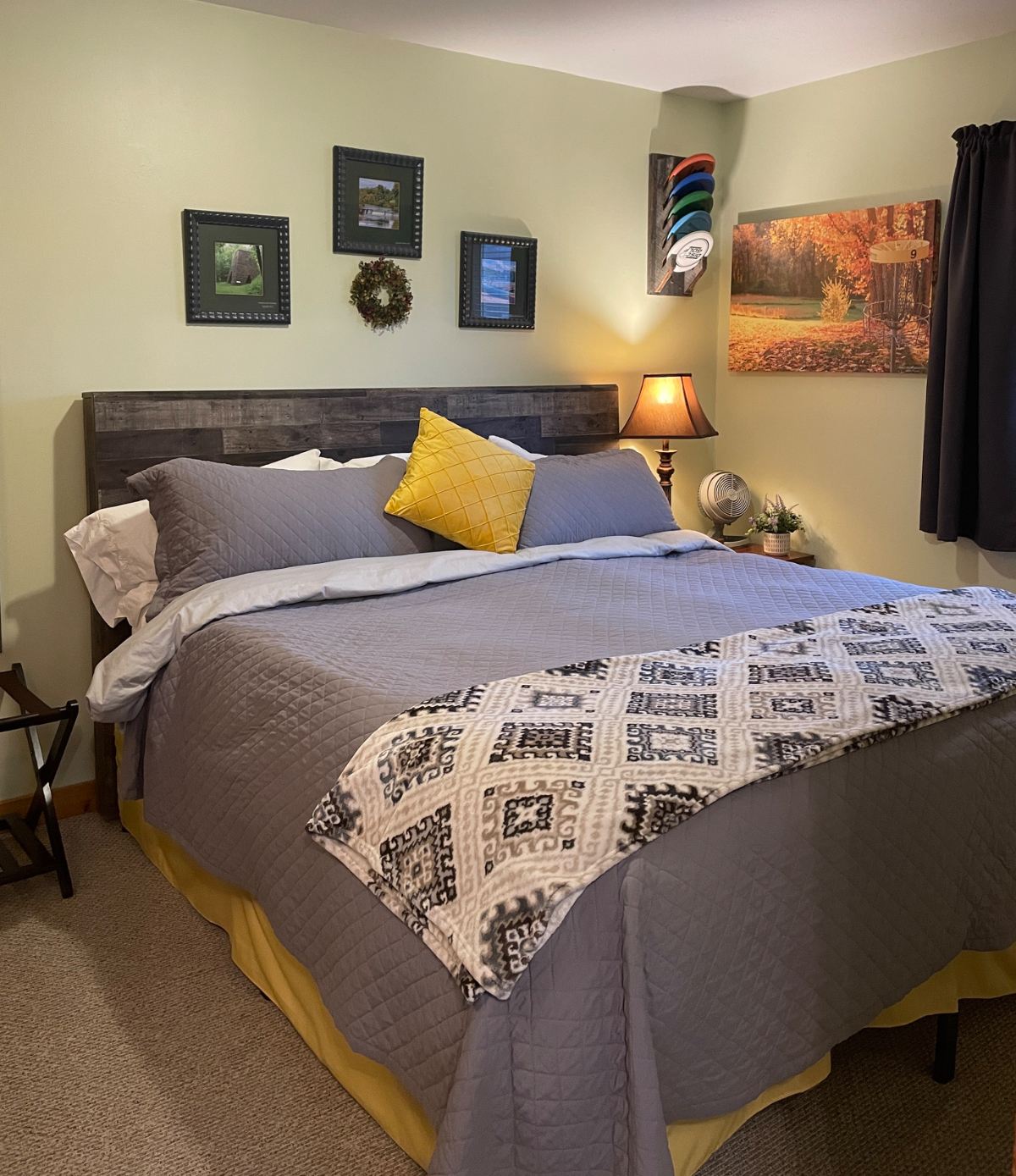 Your Appalachian Haven Hot Tub King Bed Fast Wifi - Photo 3