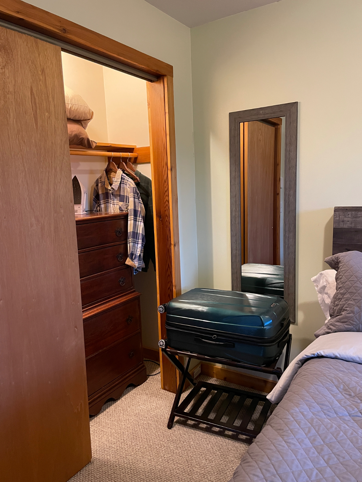 Your Appalachian Haven Hot Tub King Bed Fast Wifi - Photo 4