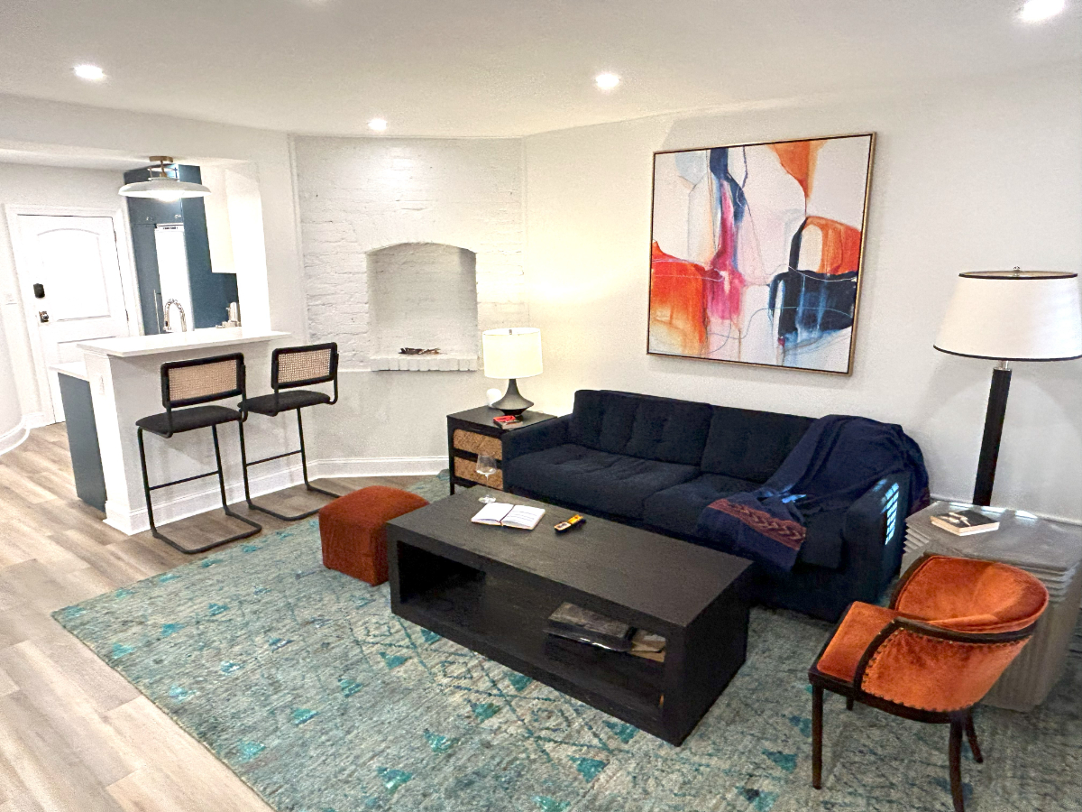 Chic 2 Level Apartment in Dupont Circle - Photo 5