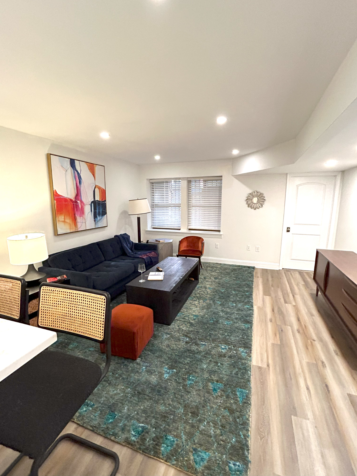Chic 2 Level Apartment in Dupont Circle - Photo 12