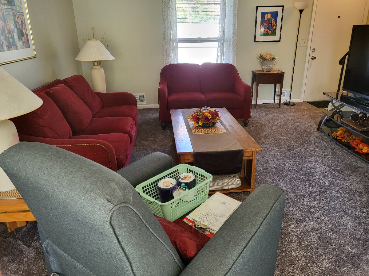 Welcoming 2 bdrm townhouse near Rochester NY hospitals - Photo 1