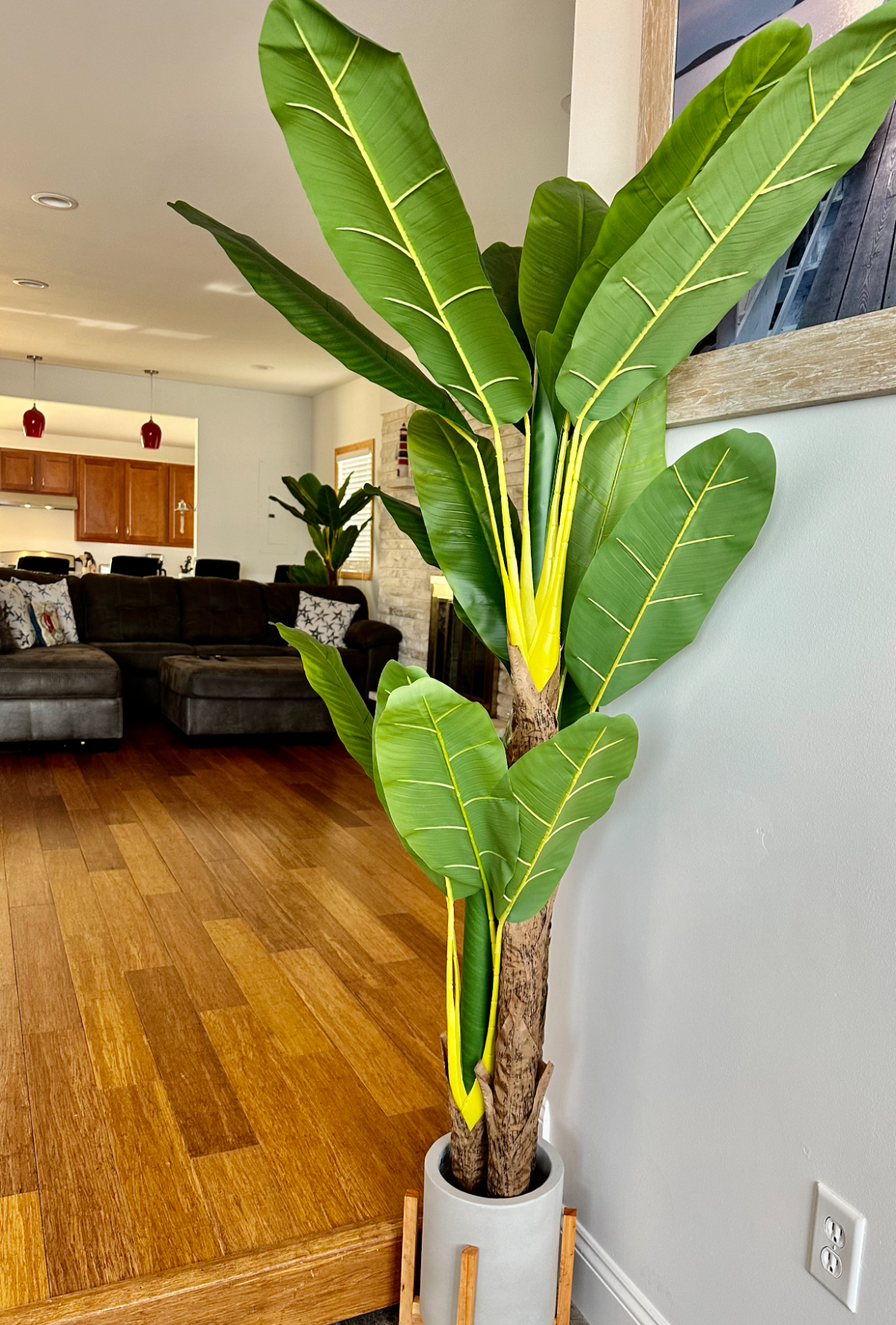 Experience Lakefront Luxury and Serenity in Rochester l Private Beach Resort with Charming Historic  - Photo 8
