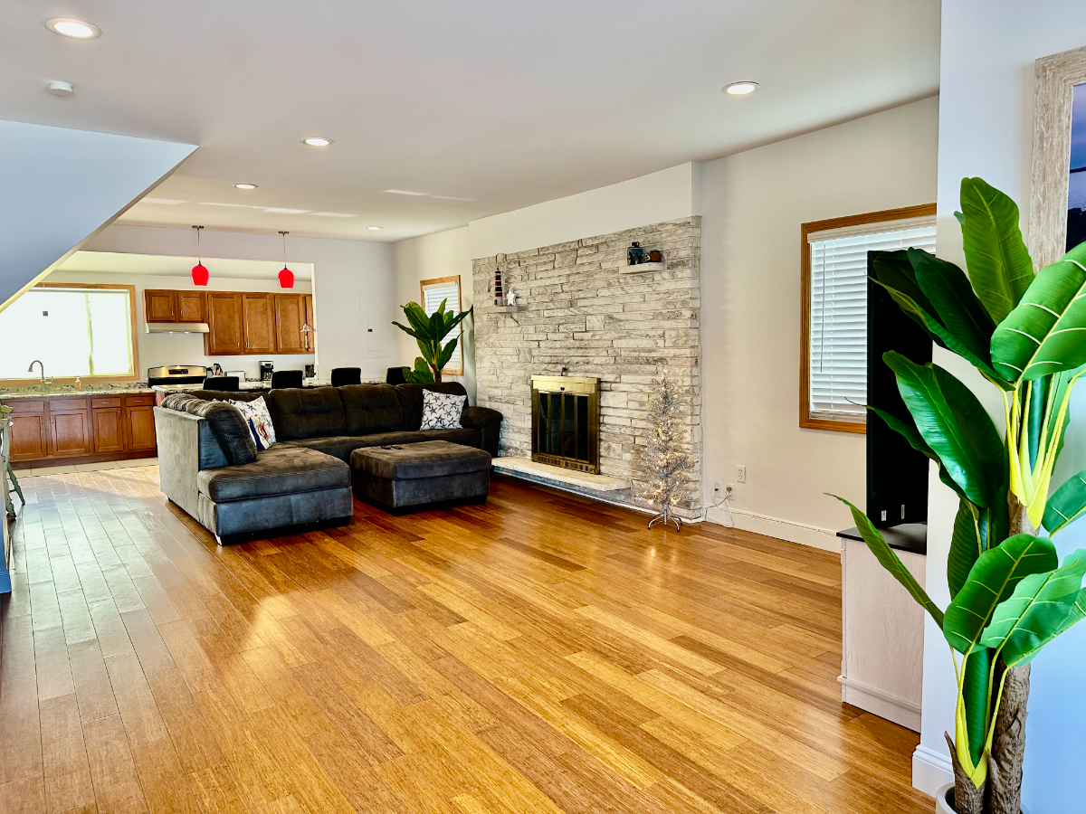 Experience Lakefront Luxury and Serenity in Rochester l Private Beach Resort with Charming Historic  - Photo 10