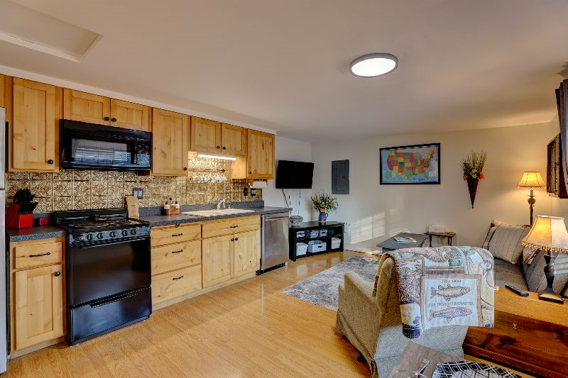 Charming Wyoming Suite Centrally located Stay with Wifi - Photo 1