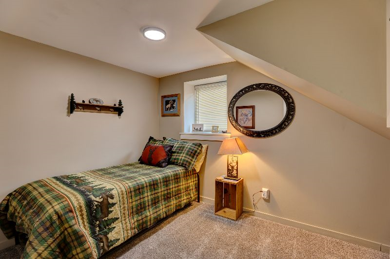 Charming Wyoming Suite Centrally located Stay with Wifi - Photo 12