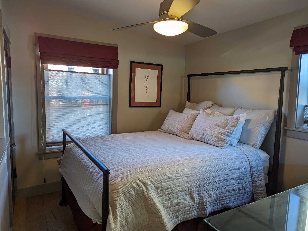 Renovated Carriage House in Downtown Boise - Fully Furnished - Photo 10