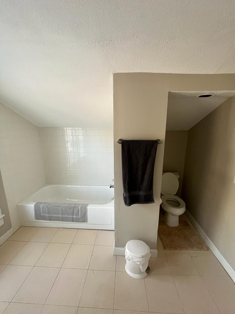 Shared Home 5 min from Barnes - Photo 3