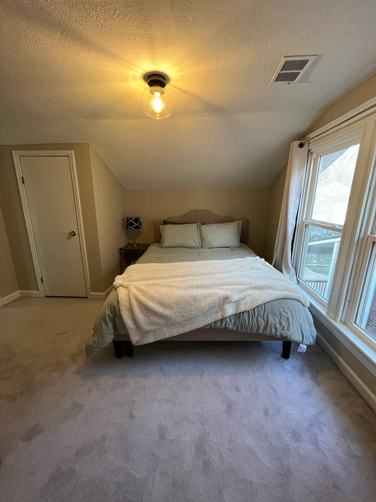 Shared Home 5 min from Barnes