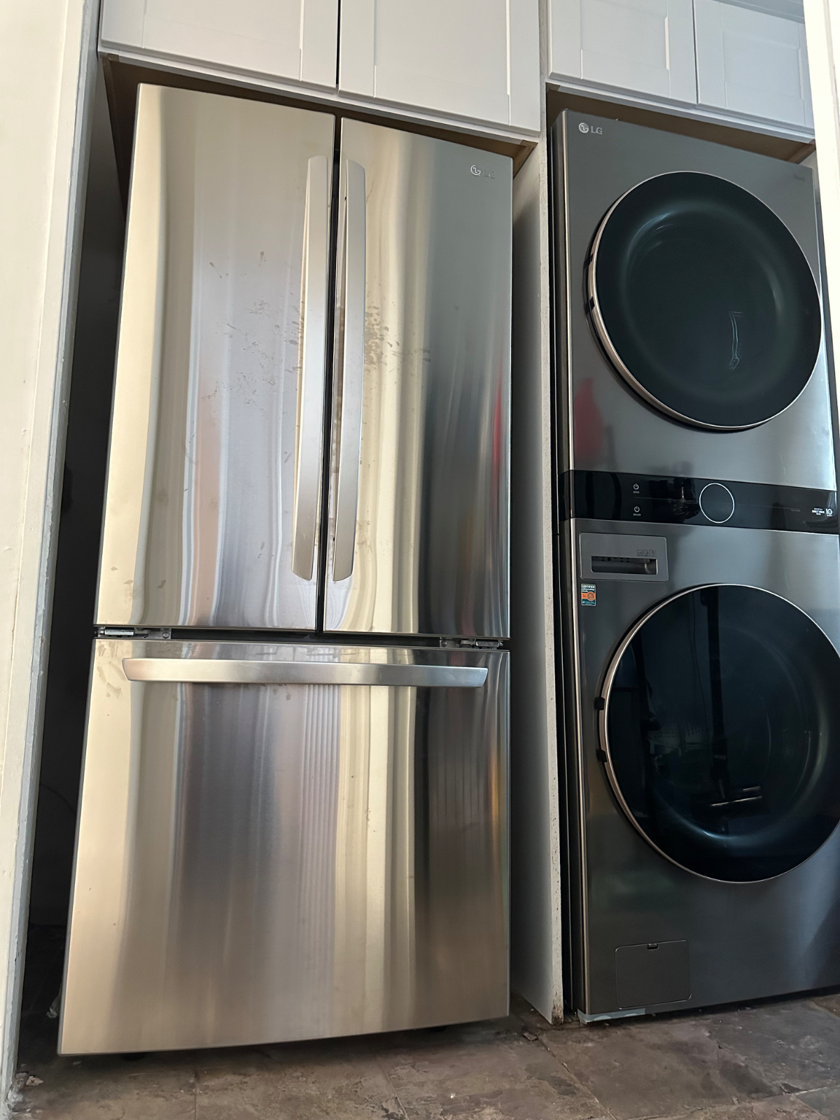 SPACIOUS Rowhome conveniently located on main thoroughfare - Photo 5
