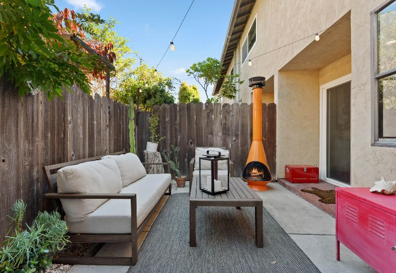 2BR, private patio, central - Hip Hillcrest Haven - Photo 2