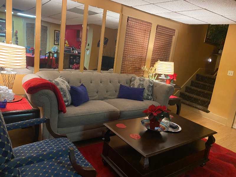 Annies Abode / Your Home Away From Home - Photo 2