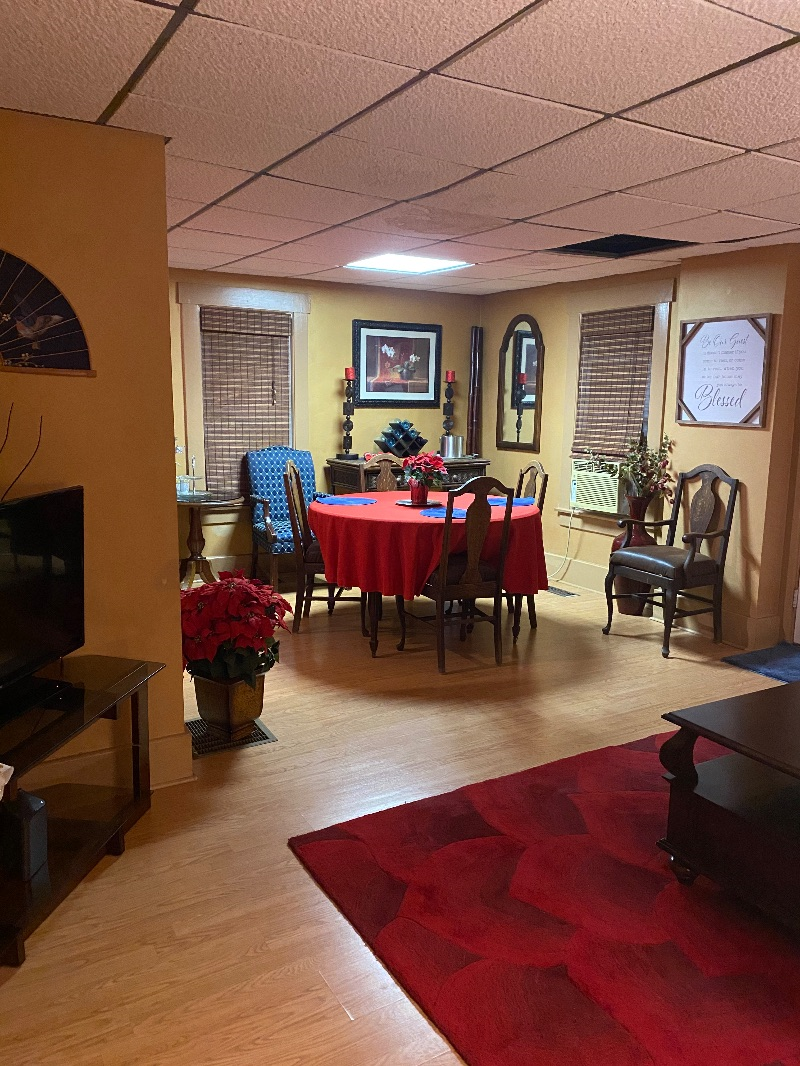 Annies Abode / Your Home Away From Home - Photo 3