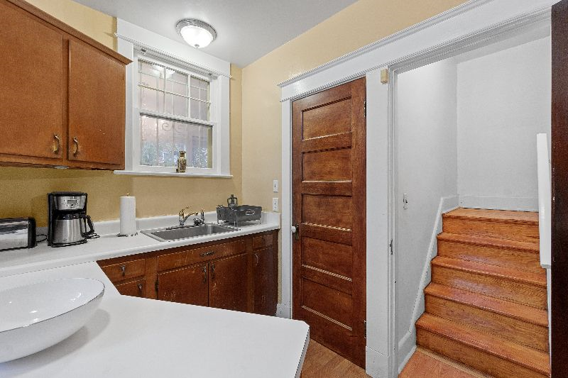 Spacious Rooms for Rent in Charming Washington DC Home - Ideal Location and Modern Amenities - Near  - Photo 12
