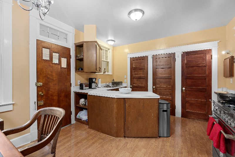 Spacious Rooms for Rent in Charming Washington DC Home - Ideal Location and Modern Amenities - Near  - Photo 9