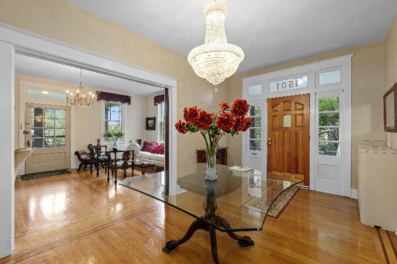 Spacious Rooms for Rent in Charming Washington DC Home - Ideal Location and Modern Amenities - Near  - Photo 3